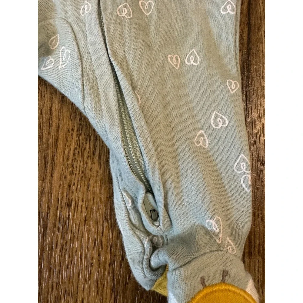 Carters Baby Girl Preemie Sleeper Outfit Heart Bumble Bee Clothes 2 Way Zipper‎